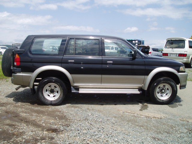 RIGHT SIDE