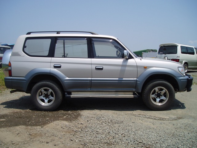 RIGHT SIDE