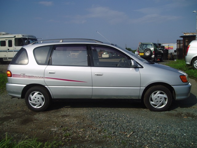 RIGHT SIDE